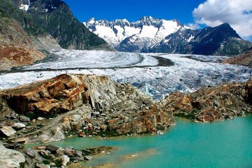 See an der Seitenmoräne des Aletsch-Gletschers